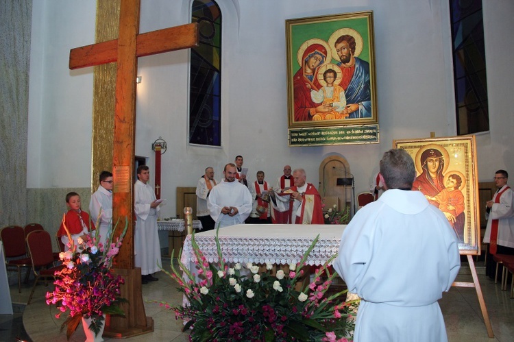 Powitanie symboli ŚDM w diecezji łowickiej