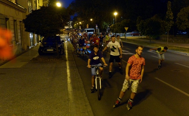 Pierwszy ŚDM-owy nightskating w Radomiu