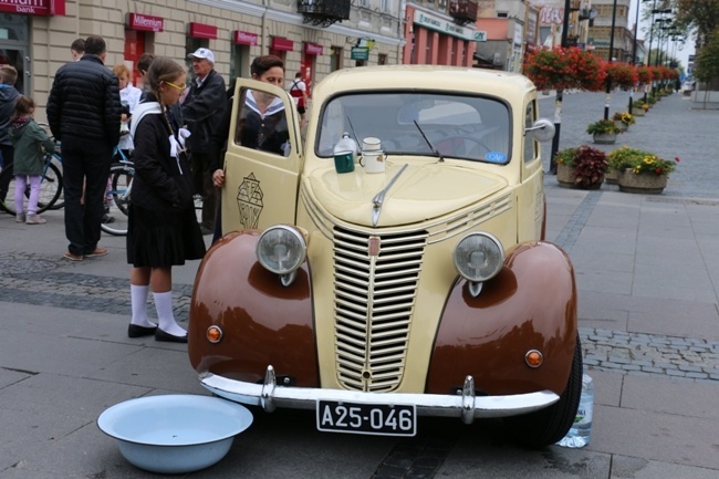 "Resursa" na lądach i morzach