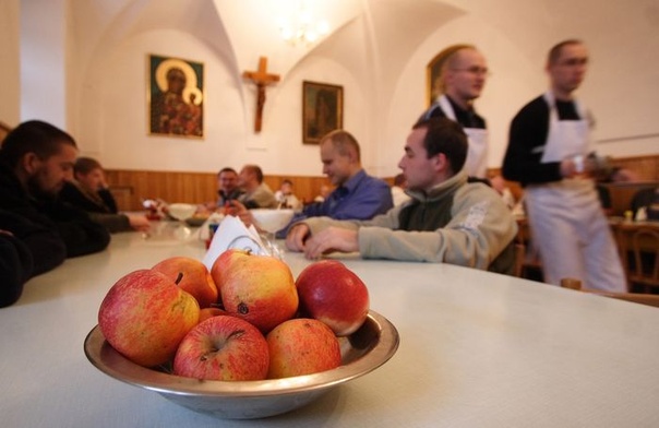 Bądźcie ubodzy i pełni miłosierdzia