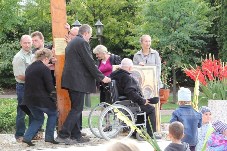 Symbole ŚDM w Domu Kapłana Seniora