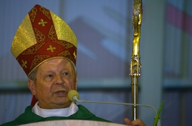 Dziedzictwo nauczania św. Jana Pawła II przypomniał w homilii bp Henryk Tomasik