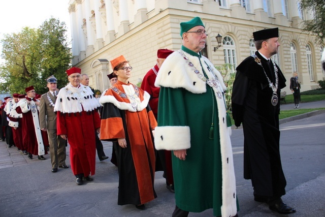 Inauguracja roku akademickiego na UW