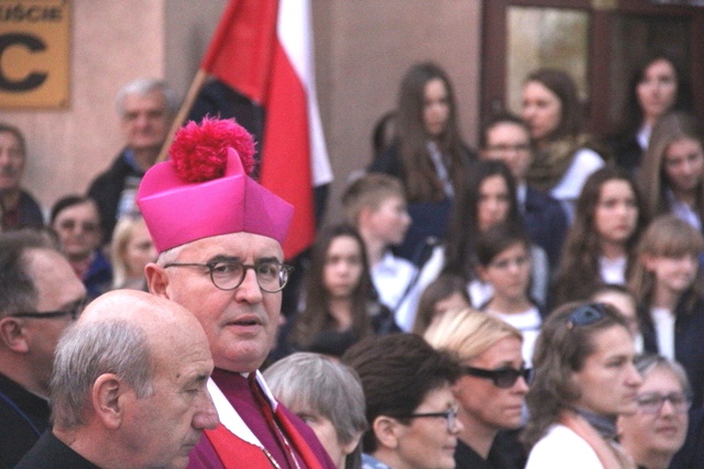 Pomnik "Inki" stanął na Woli