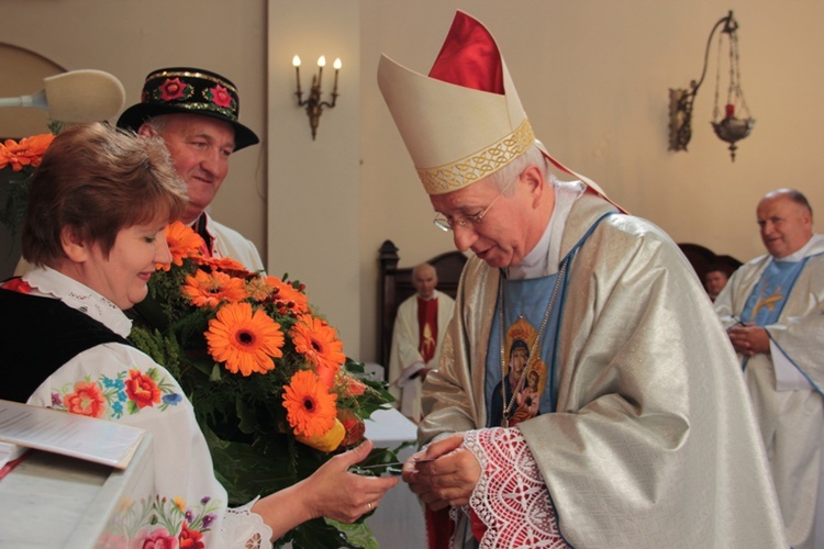 Róże Różańcowe w Domaniewicach - Eucharystia