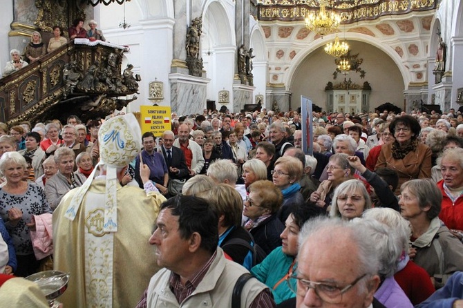 Pielgrzymka Różańcowa w Bardzie