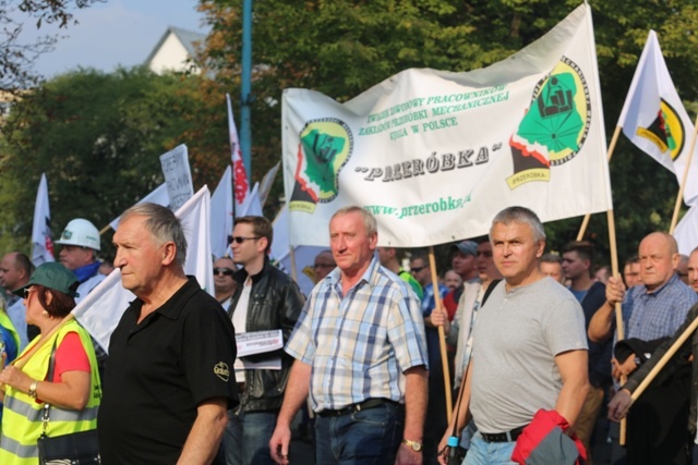 Manifestacja górników pod kopalnią "Brzeszcze"