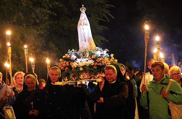 Bielszczanie po raz 11. odmawiali Różaniec, wędrując po mieście