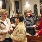 Na spotkaniu w Szkole Ewangelizacji Cyryl i Metody jego uczestnicy w dwójkach deklarowali, że chcą oddać Jezusowi całe swoje życie