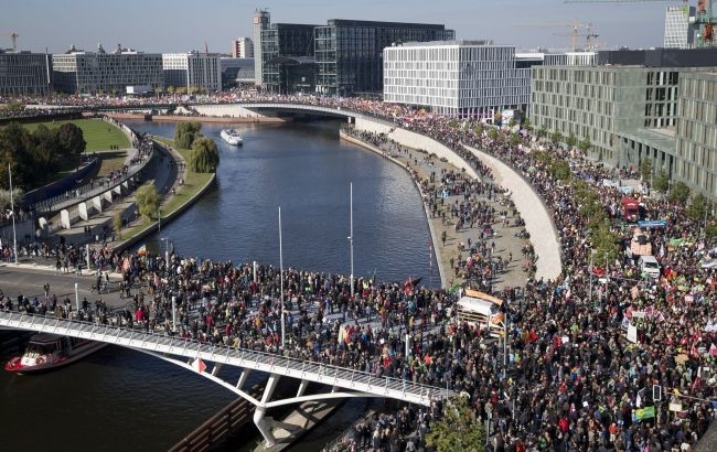 150 tys. osób protestowało w Berlinie