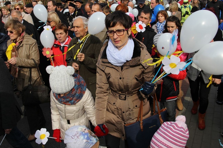 VII Diecezjalny Marsz dla Życia i Rodziny w Brzesku