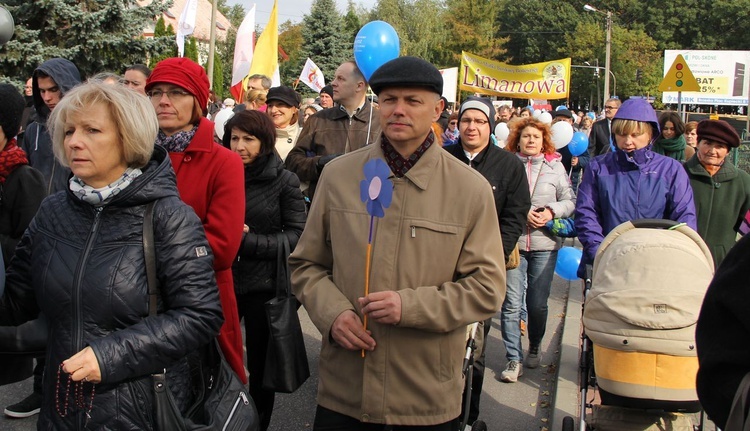 VII Diecezjalny Marsz dla Życia i Rodziny w Brzesku