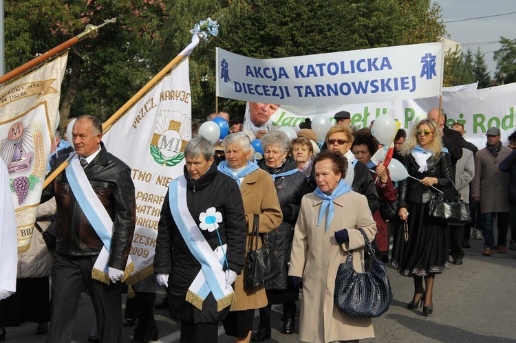 VII Diecezjalny Marsz dla Życia i Rodziny w Brzesku