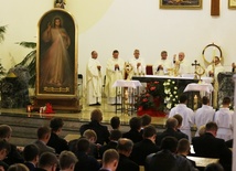 Eucharystia z bierzmowaniem w kościele św. Jana Sarkandra w Marklowicach