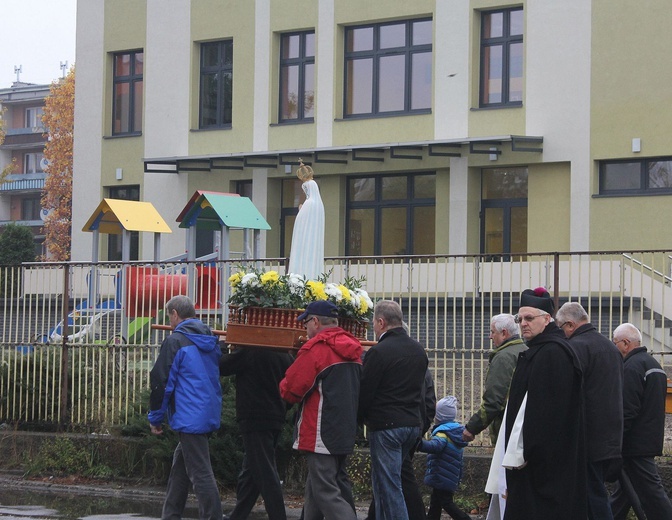 Różaniec na ulicach parafii