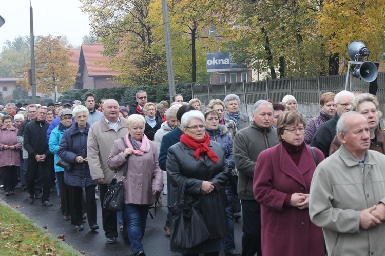 Różaniec na ulicach parafii