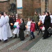 Złotoryjskie świętych marszowanie