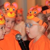 Przedszkolaki przygotowały program muzyczno-taneczny