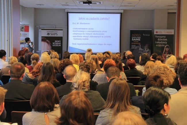 Konferencja "Zapomniani żałobnicy" 