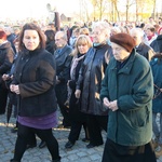 Z Krzyżem w byłym KL Birkenau