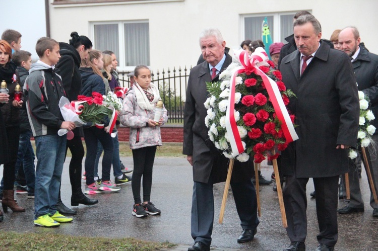 Uroczystości patriotyczne w Julianowie