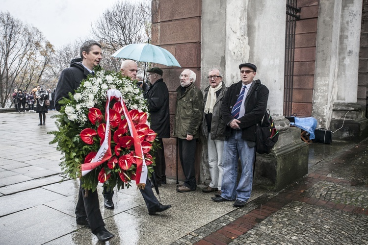 Wieńce pod bramą straceń