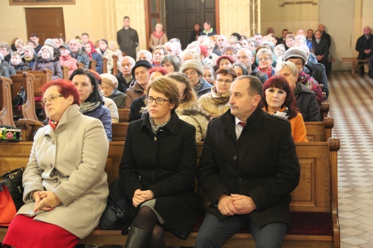 Uroczystości patriotyczne w Łyszkowicach