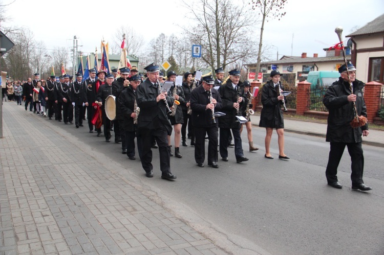 Uroczystości patriotyczne w Łyszkowicach