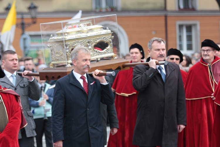 Uroczystości ku czci św Wiktorii, cz. II