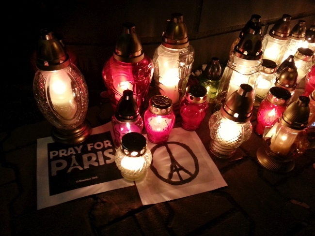 #prayforparis w Katowicach