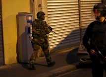 Francja: 2 zabitych, 7 aresztowanych