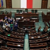 Sejm zmienił ustawę o Trybunale