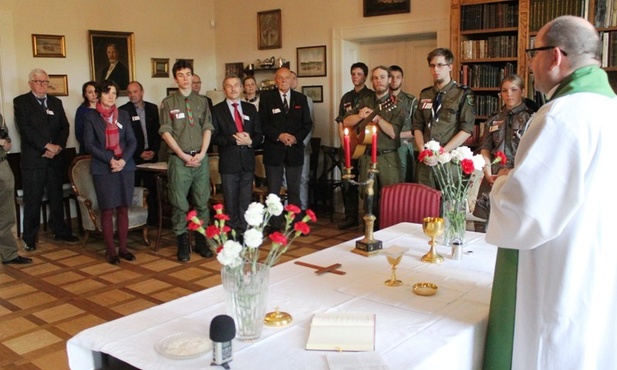 Ks. Stanisław Joneczko sprawował Mszę św. na spotkaniu patriotycznym ZHR