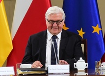 Steinmeier przeciw "wymachiwaniu szabelką" wobec Rosji
