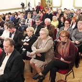 Debata oświatowa w Tarnobrzegu nie przyniosła żadnych konkretnych rozwiązań