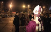 Powitanie symboli ŚDM i Eucharystia na rozpoczęcie Adwentu