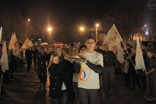 Powitanie symboli ŚDM i Eucharystia na rozpoczęcie Adwentu