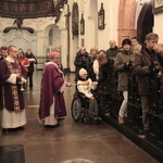 Powitanie symboli ŚDM i Eucharystia na rozpoczęcie Adwentu