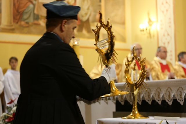 Znaki Bożego Miłosierdzia w Żywcu-Zabłociu