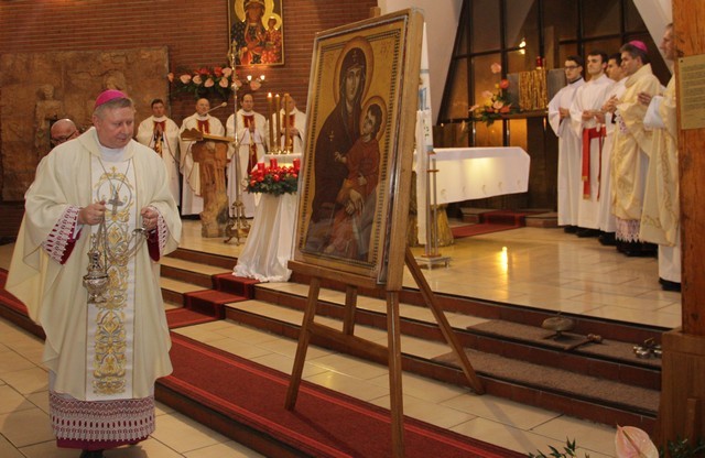 Bp Wiesław Szlachetka przewodniczył Mszy św. związanej z peregrynacją symboli ŚDM w parafii MB Częstochowskiej w Gdańsku