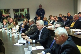 Aby porozmawiać o przyszłości radomskiego lotniska, radni spotkali się na nadzwyczajnej sesji