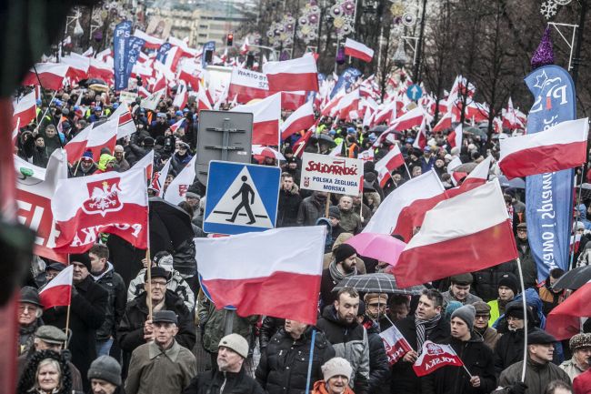 V Marsz Wolności i Solidarności. W drodze pod Belweder