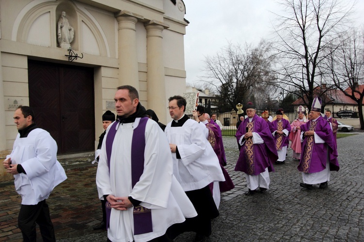 Otwarcie Bramy Miłosierdzia w Łowiczu