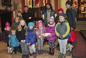  Do parafii św. Jadwigi Dzieciątko Jezus przybyło wcześniej i odwiedza oczekujące Go rodziny