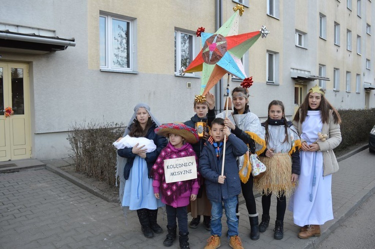 Misyjni kolędnicy z parafii NSPJ w Nowym Targu 