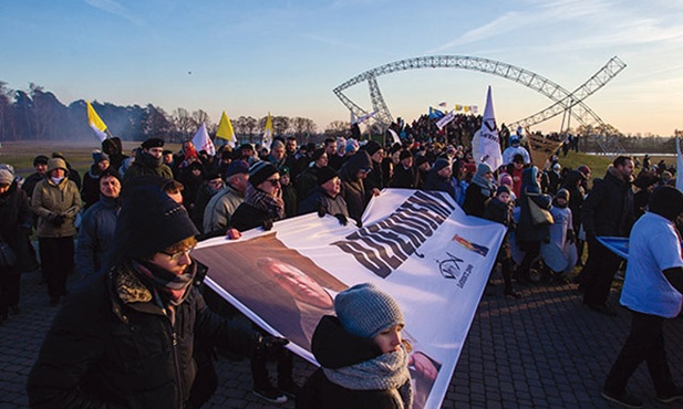  30.12.2015. Pola Lednickie. Uroczystości pogrzebowe ojca Jana Góry, dominikanina, duszpasterza młodzieży. 