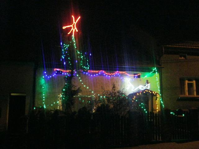 Nasz dom, oświetlony światłem betlejemskiej gwiazdy