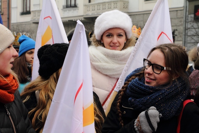 Krakowski Orszak Trzech Króli 2016 - człony niebieski i zielony