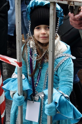 Krakowski Orszak Trzech Króli 2016 - człony niebieski i zielony