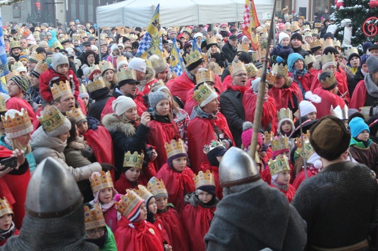 Orszak Trzech Króli w Bielsku-Białej AD 2016 - u celu, na rynku